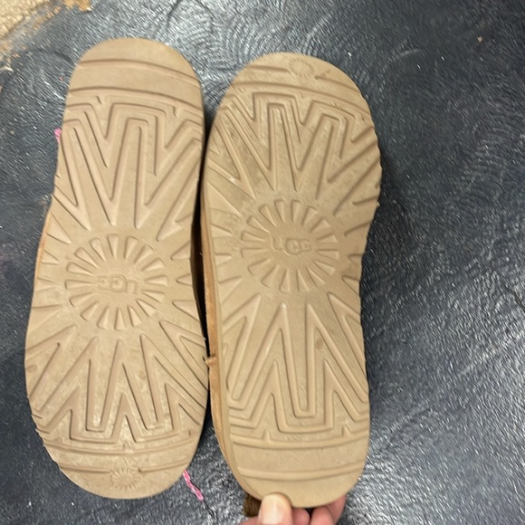 UGG Chestnut Ultra Mini Shearling Lined Footwear - Picture 2 of 8